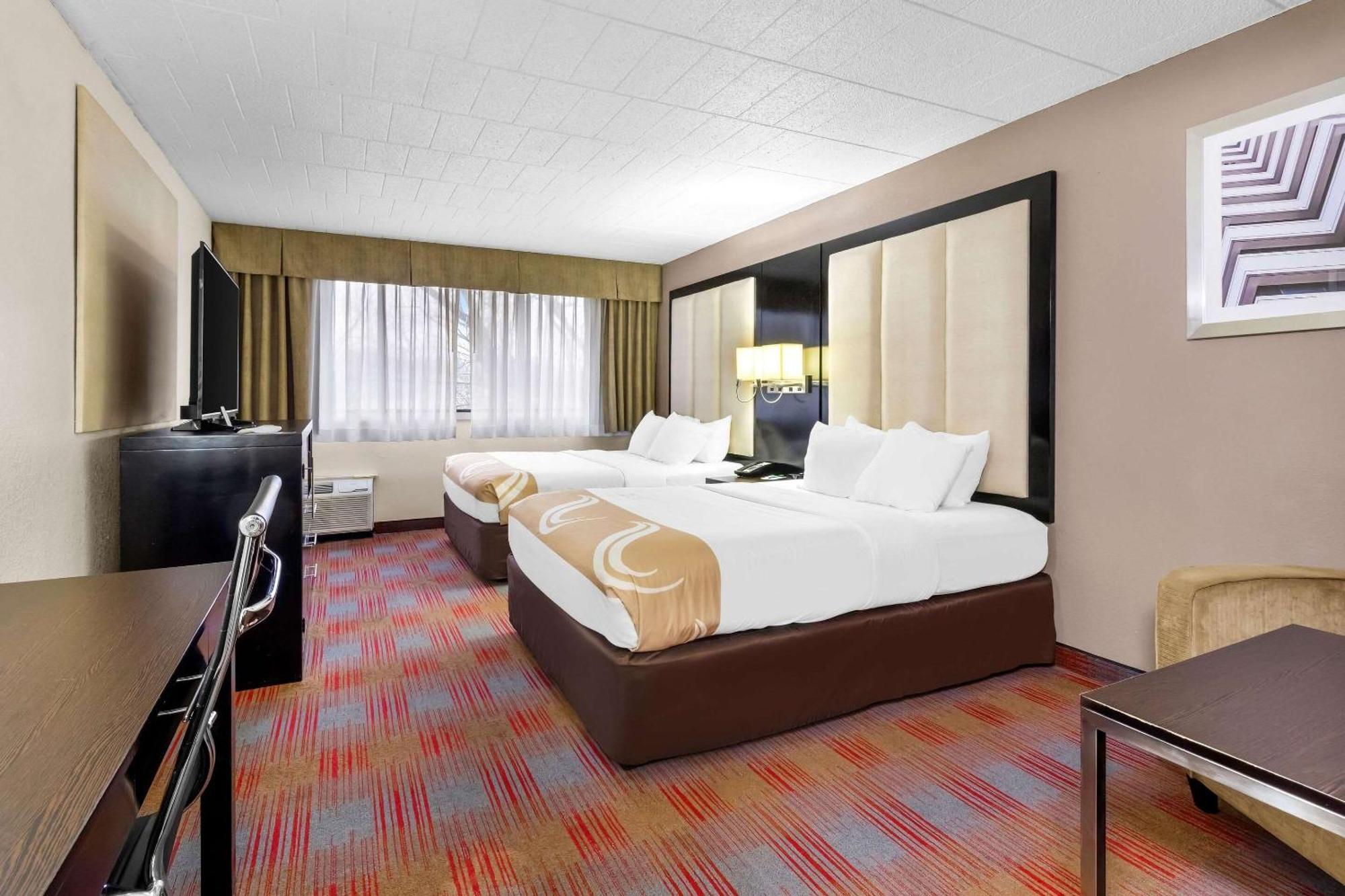 אלטונה Quality Inn & Suites מראה חיצוני תמונה