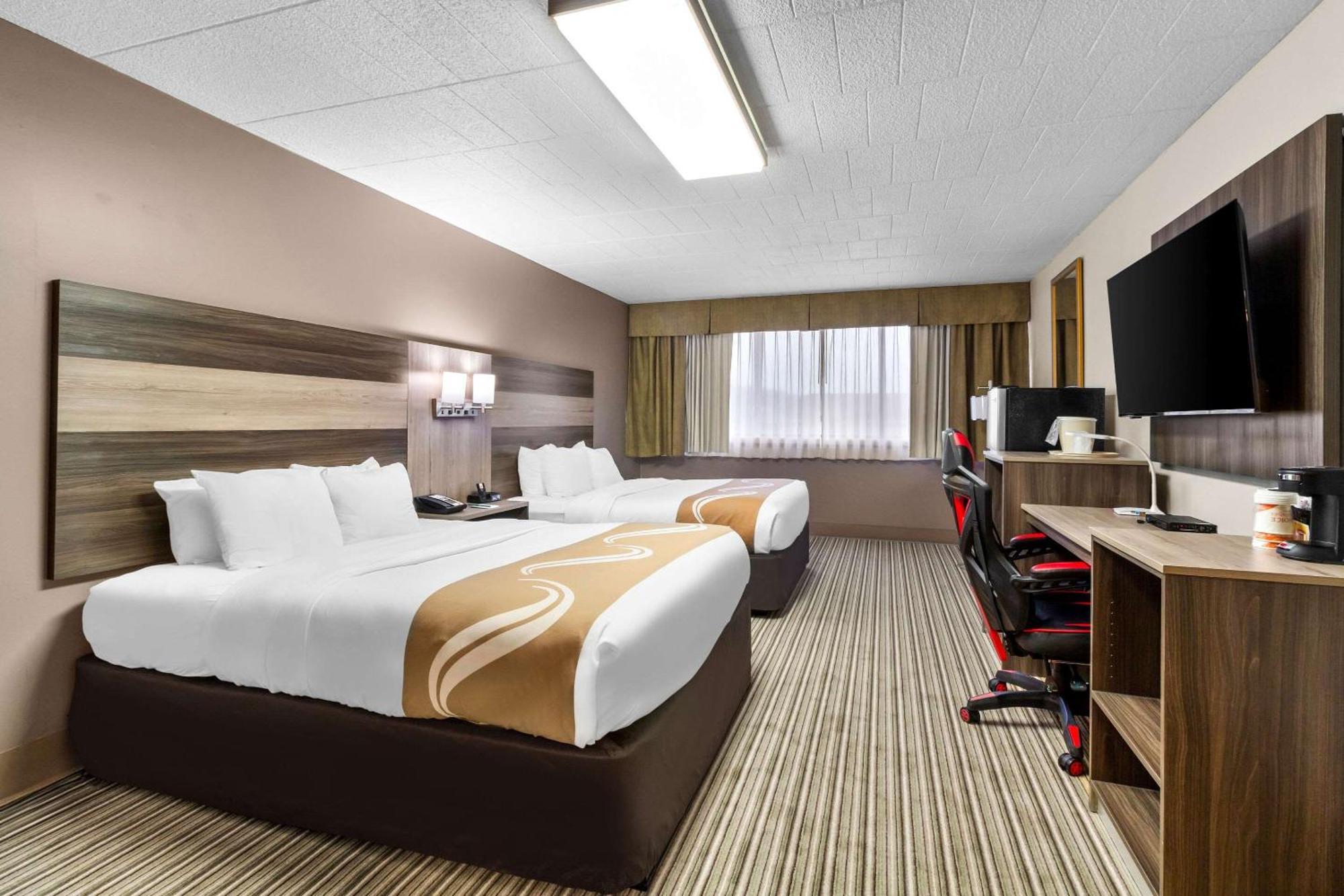 אלטונה Quality Inn & Suites מראה חיצוני תמונה