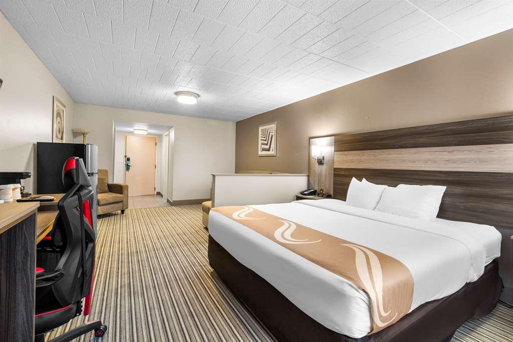 אלטונה Quality Inn & Suites חדר תמונה