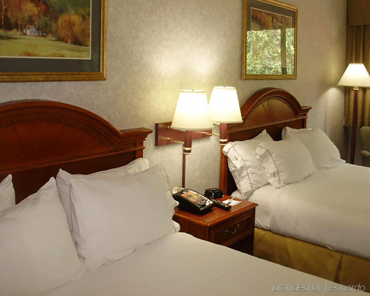 אלטונה Quality Inn & Suites מראה חיצוני תמונה